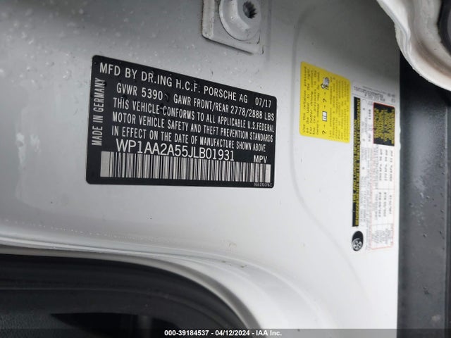 2018 PORSCHE MACAN WP1AA2A55JLB01931 Photo 8