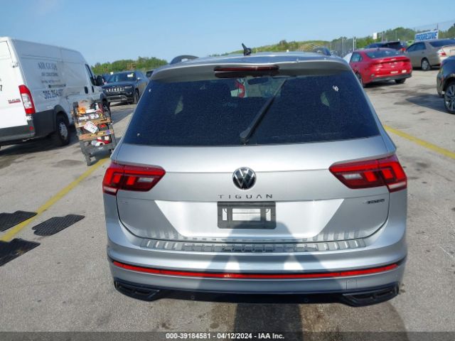 3VV8B7AX9NM061774 Volkswagen Tiguan 2.0t Se R-line Black