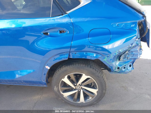 JTJBJRBZ9J2091164 Lexus NX 300H