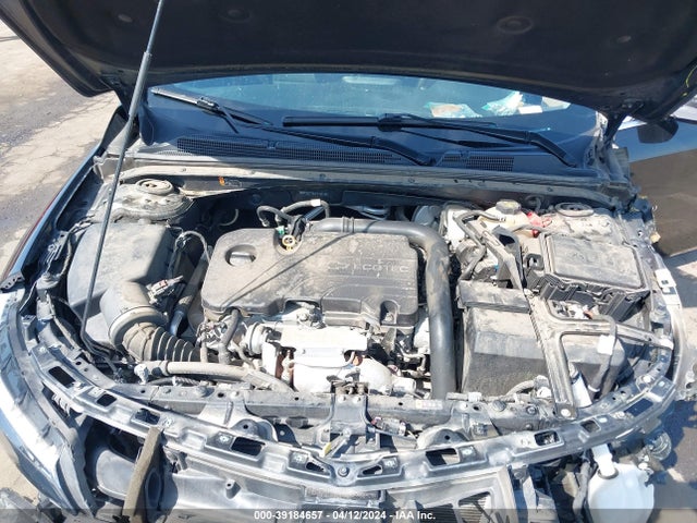 Chevrolet MALIBU LT 2018 1G1ZD5ST4JF113828 Image 10