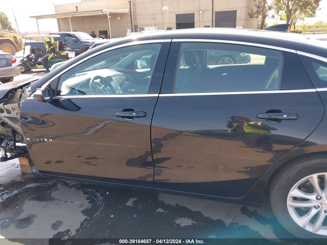 Chevrolet MALIBU LT 2018 1G1ZD5ST4JF113828 Image 15