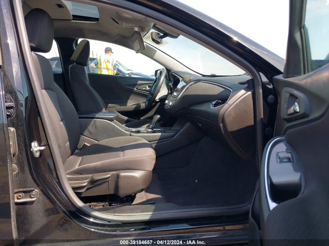 Chevrolet MALIBU LT 2018 1G1ZD5ST4JF113828 Image 5