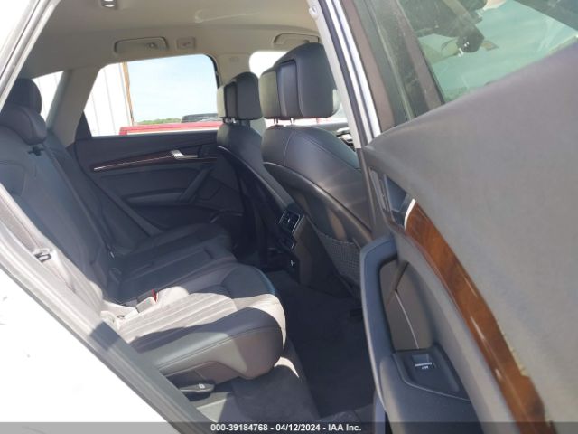 WA1ANAFY2K2115967 Audi Q5 45 Premium