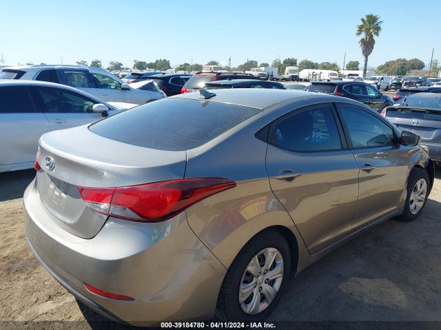Hyundai ELANTRA SE 2016 5NPDH4AE1GH709805 Image 4
