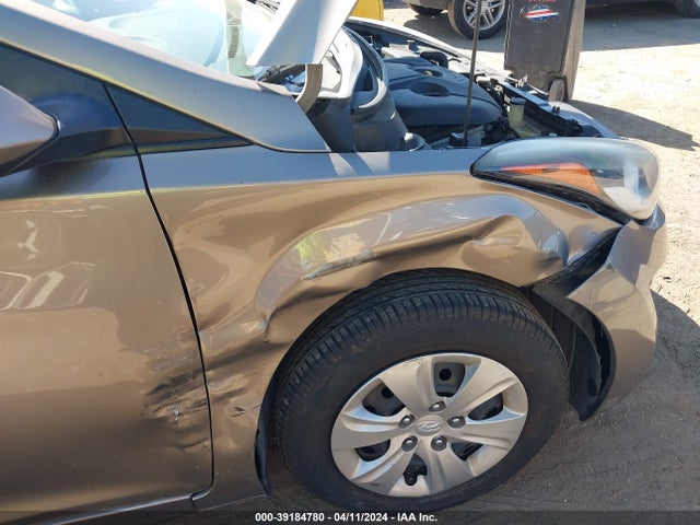 Hyundai ELANTRA SE 2016 5NPDH4AE1GH709805 Image 6