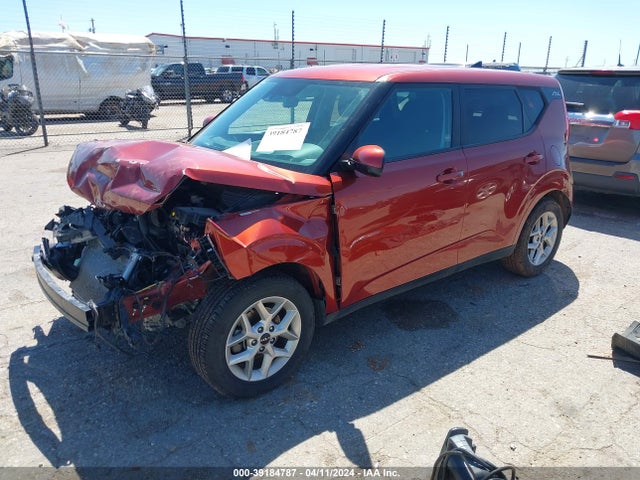 KIA SOUL LX 2022 KNDJ23AU4N7810442 Image 2