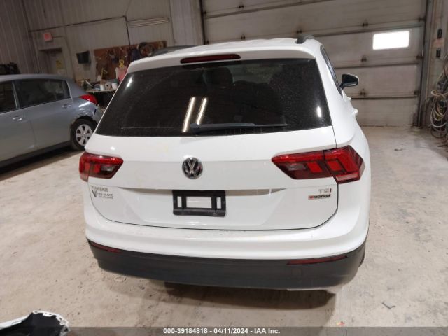 3VV0B7AX6JM079995 Volkswagen Tiguan 2.0t S