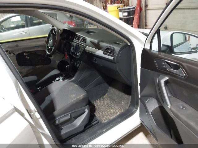 3VV0B7AX6JM079995 Volkswagen Tiguan 2.0t S
