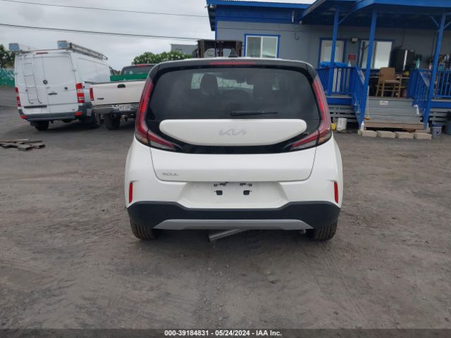 KNDJ23AU0P7895282 KIA SOUL LX