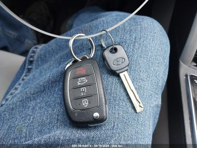 Hyundai SONATA SE 2016 5NPE24AF3GH324745 Image 11