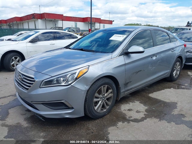 Hyundai SONATA SE 2016 5NPE24AF3GH324745 Image 2