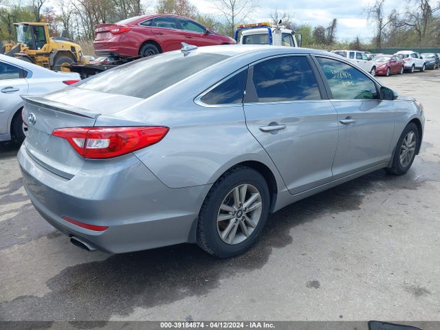 Hyundai SONATA SE 2016 5NPE24AF3GH324745 Image 4