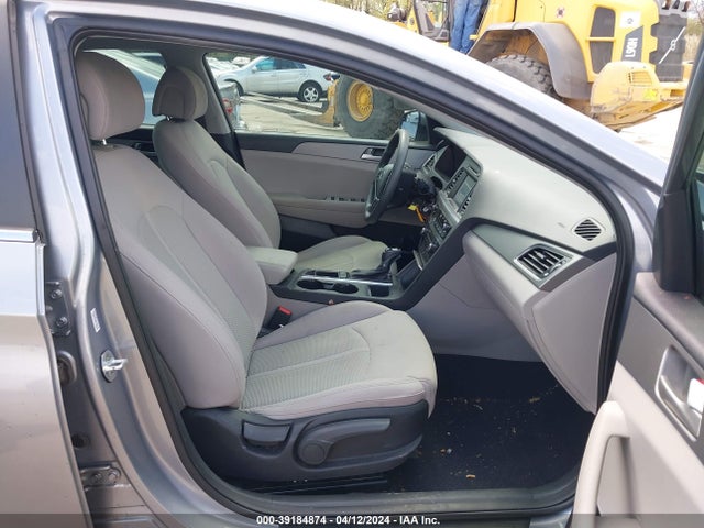Hyundai SONATA SE 2016 5NPE24AF3GH324745 Image 5