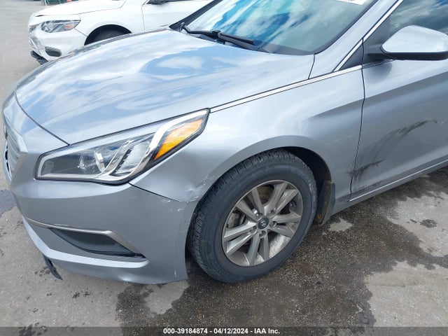 Hyundai SONATA SE 2016 5NPE24AF3GH324745 Image 6