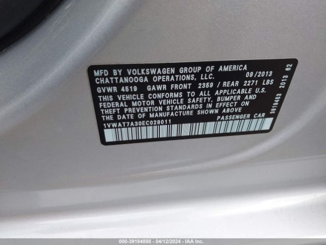 1VWAT7A30EC028011 Volkswagen Passat 1.8t Wolfsburg Edition