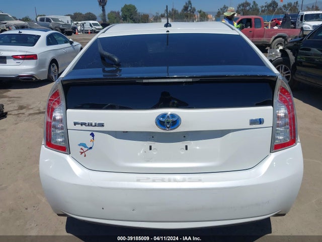 Toyota Prius Three 2015 JTDKN3DU0F1913367 Image 17