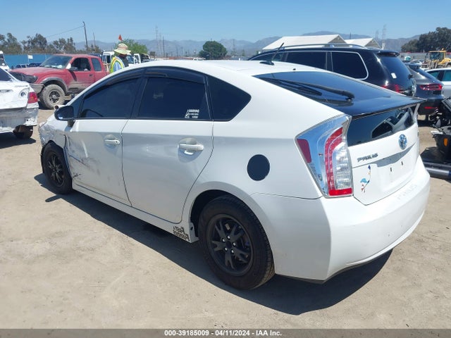 Toyota Prius Three 2015 JTDKN3DU0F1913367 Image 3