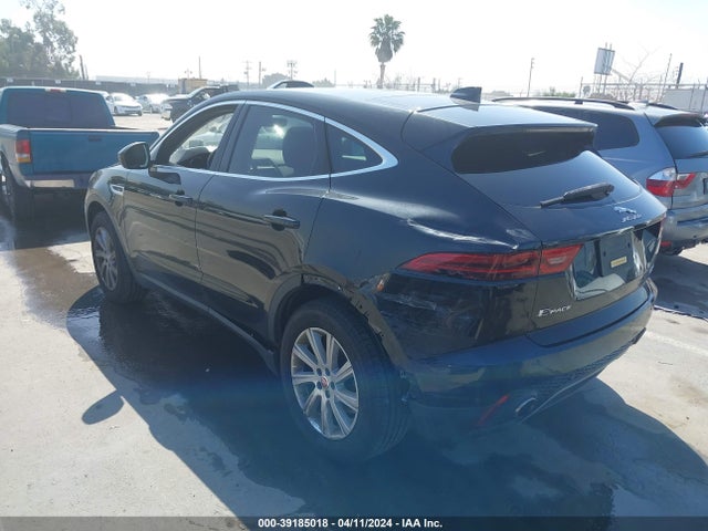 2018 JAGUAR E-PACE SADFJ2FX1J1Z15768 Photo 2