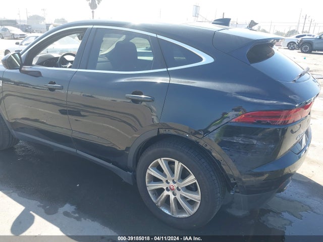 2018 JAGUAR E-PACE SADFJ2FX1J1Z15768 Photo 5