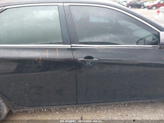 4T1BD1FK4FU171620 Toyota Camry Hybrid Le