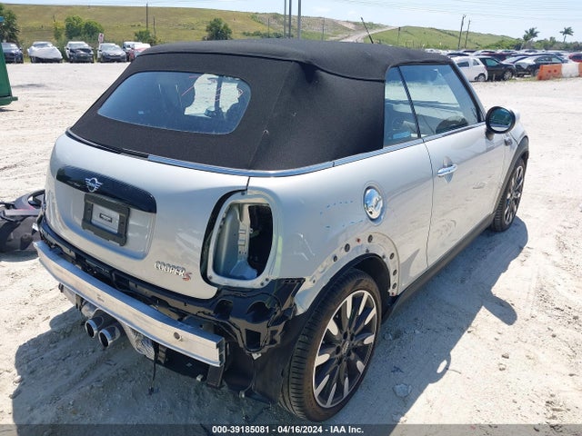 2023 MINI CONVERTIBLE WMW43DL04P3P64886 Photo 3