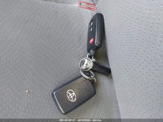 Toyota Prius Two 2015 JTDKN3DU5F0458196 Image 11