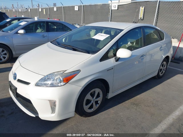 Toyota Prius Two 2015 JTDKN3DU5F0458196 Image 2