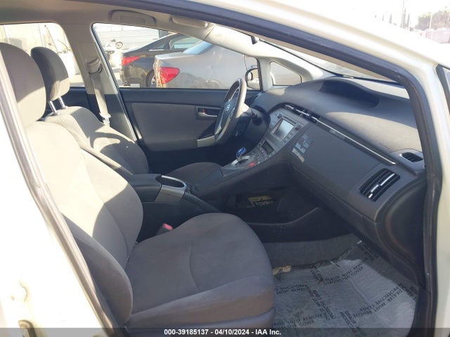 Toyota Prius Two 2015 JTDKN3DU5F0458196 Image 5