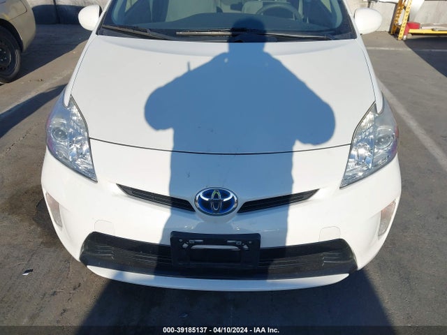 Toyota Prius Two 2015 JTDKN3DU5F0458196 Image 6