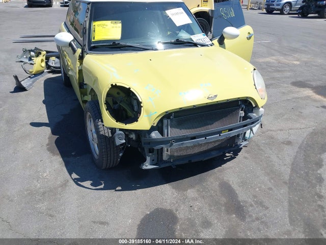 2011 MINI COOPER WMWSU3C51BTX97167 Photo 5