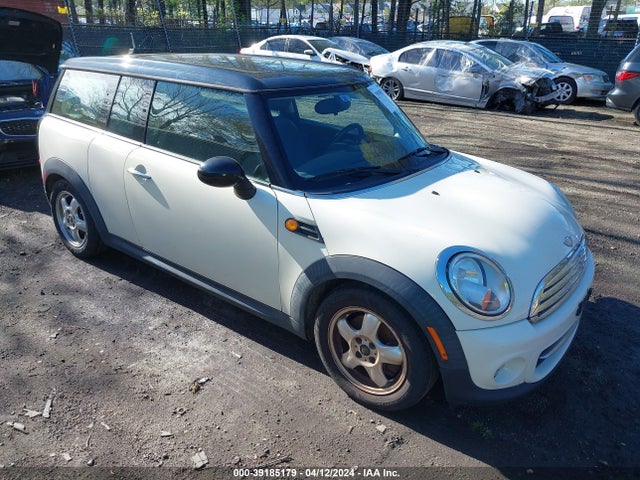 2011 MINI COOPER CLUBMAN WMWZF3C51BT188900 Photo 0