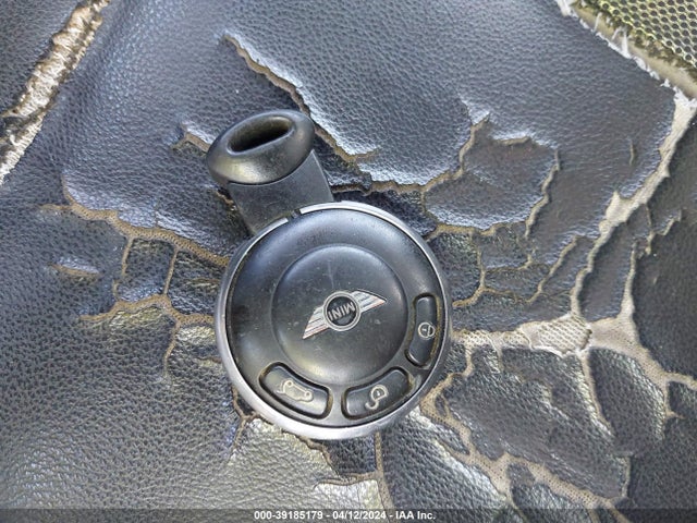 2011 MINI COOPER CLUBMAN WMWZF3C51BT188900 Photo 10