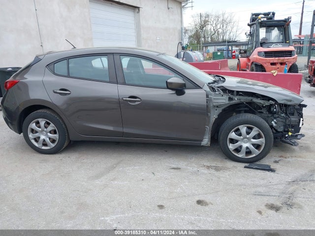 Продаж на аукціоні авто 2016 Mazda Mazda3 I Sport, vin: JM1BM1J70G1324634, номер лоту: 39185310