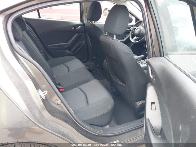 Продаж на аукціоні авто 2016 Mazda Mazda3 I Sport, vin: JM1BM1J70G1324634, номер лоту: 39185310