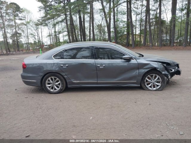 1VWAT7A39HC074635 Volkswagen Passat 1.8t S