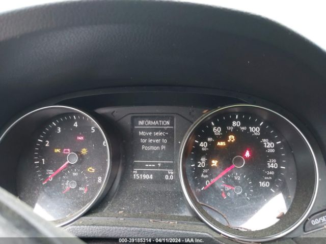1VWAT7A39HC074635 Volkswagen Passat 1.8t S