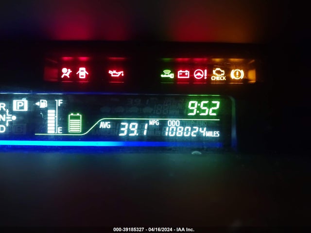 Toyota Prius V Two 2017 JTDZN3EU5HJ061047 Image 15
