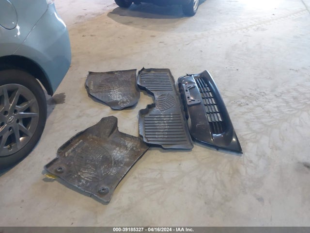 Toyota Prius V Two 2017 JTDZN3EU5HJ061047 Image 11