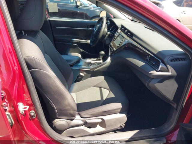 Toyota CAMRY LE 2019 4T1B11HK8KU849818 Image 5