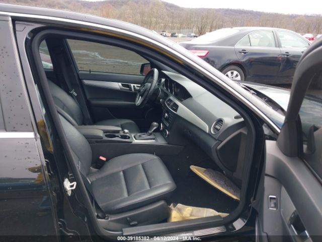 WDDGF8AB7ER303670 Mercedes-Benz C 300