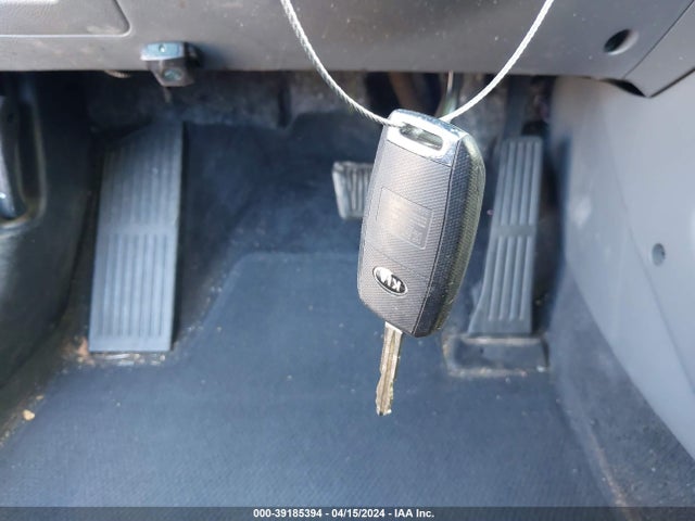 KIA FORTE LX 2017 3KPFK4A74HE022626 Image 11