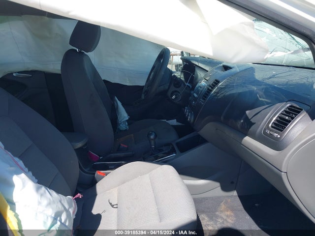 KIA FORTE LX 2017 3KPFK4A74HE022626 Image 5