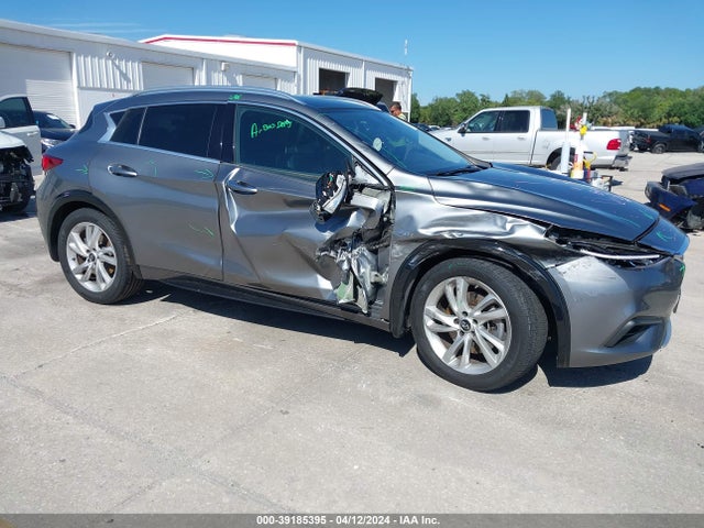 SJKCH5CP8KA011933 Infiniti Qx30 Luxe