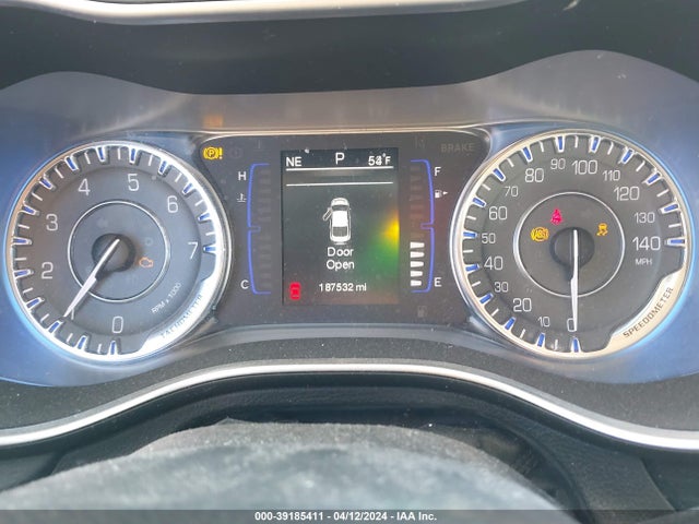 Chrysler 200 Limited 2015 1C3CCCAB5FN745011 Image 7