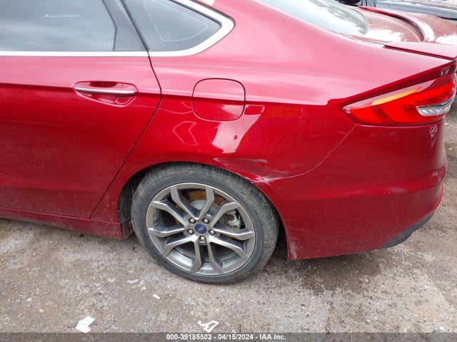 Ford Fusion Hybrid Titanium 2019 3FA6P0RU0KR235373 Image 12
