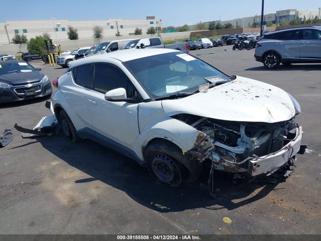 Toyota C-HR LE 2019 JTNKHMBX1K1051938 Image 13