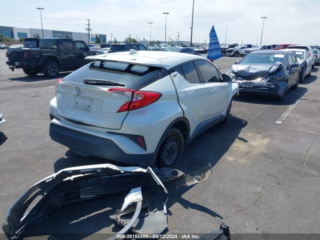 Toyota C-HR LE 2019 JTNKHMBX1K1051938 Image 4
