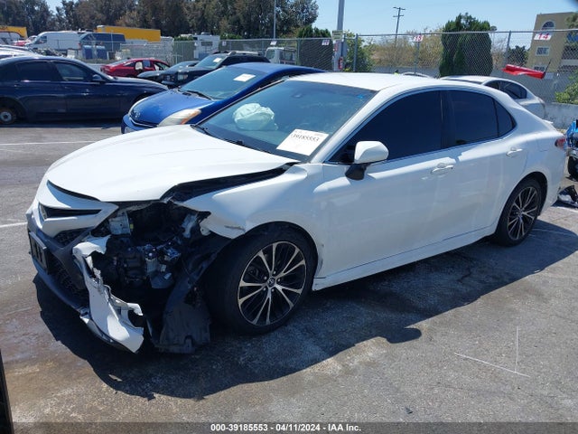 Toyota CAMRY SE 2018 JTNB11HK0J3040348 Image 2