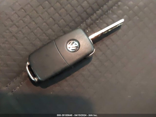 3VW267AJ4GM339923 Volkswagen Jetta 1.4t S