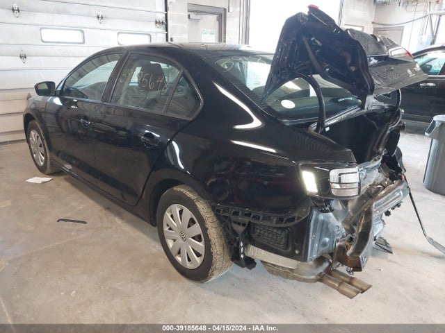 3VW267AJ4GM339923 Volkswagen Jetta 1.4t S
